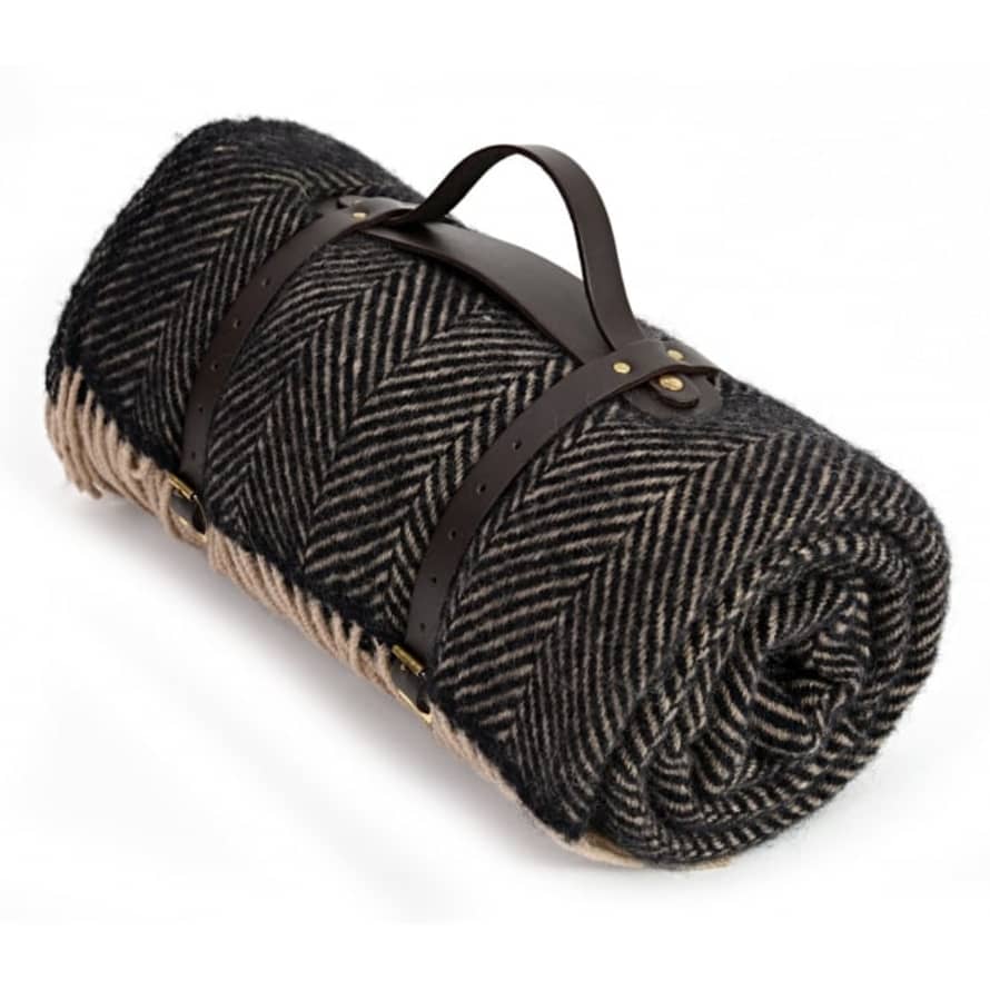 Tweedmill Vintage Herringbone Polo Picnic Rug With Waterproof Backing & Leather Straps