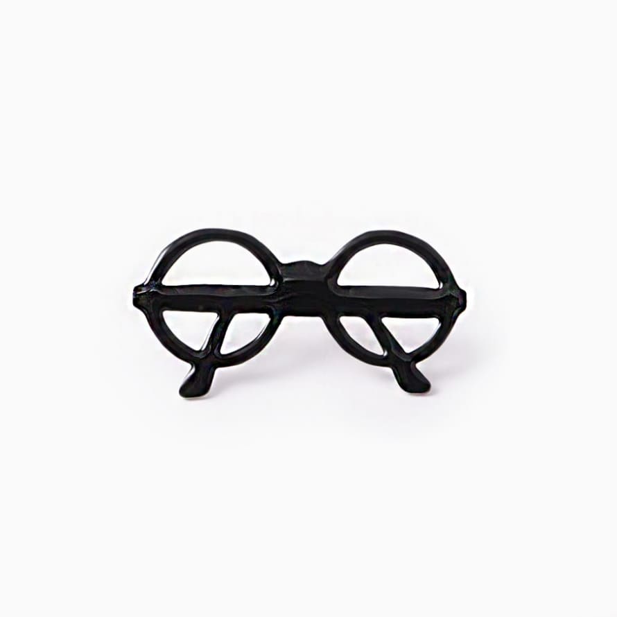 Titlee Glasses Metallic Pin