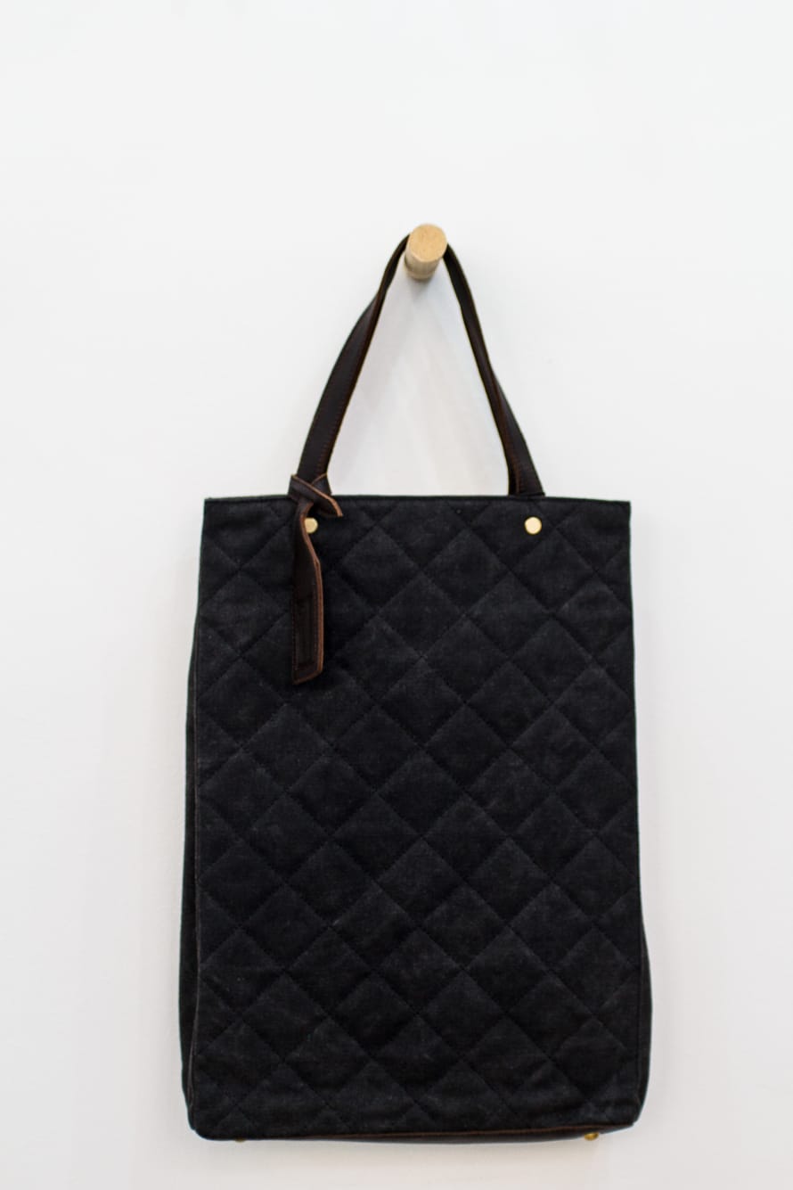 Mutrend Urban Travel Black Quilted Shopper Bag