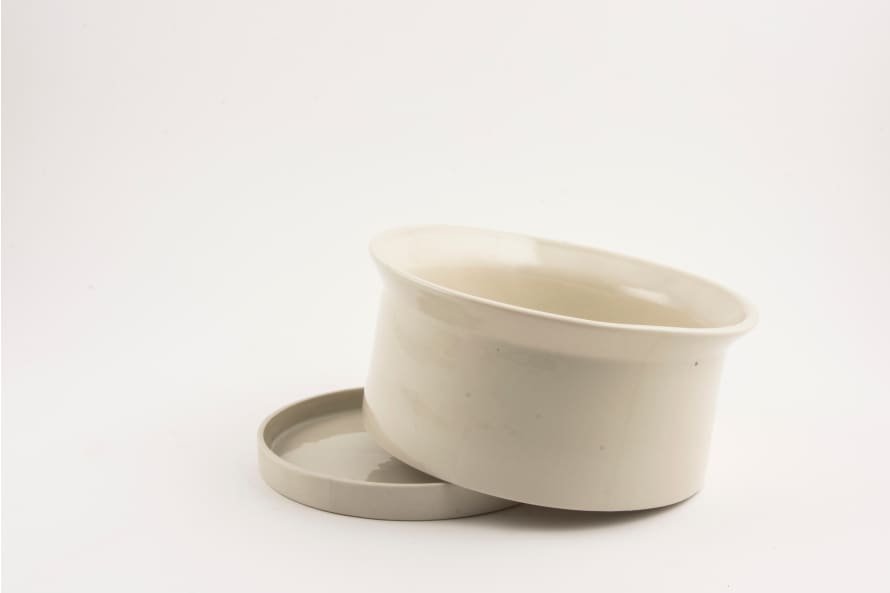 Kagu Interiors Wide Fine Ceramic Bowl with plate -  Cream