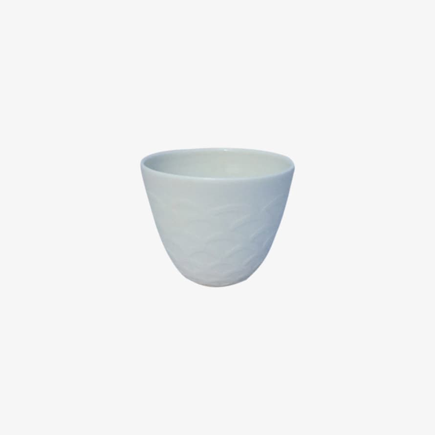 Kaolin'e Porcelain tea cup scales decoration H 7cm / white