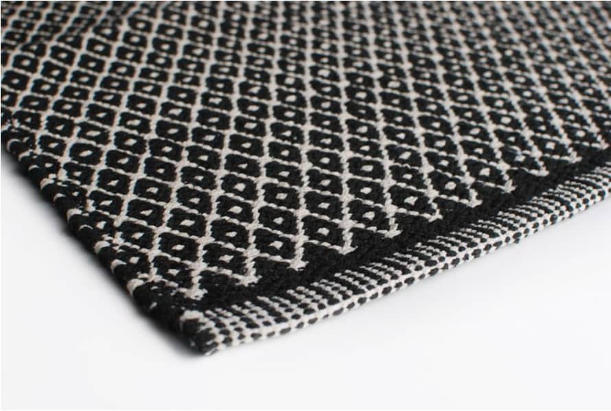 Aspegren 70x200 Black Rhombe Floor Mat