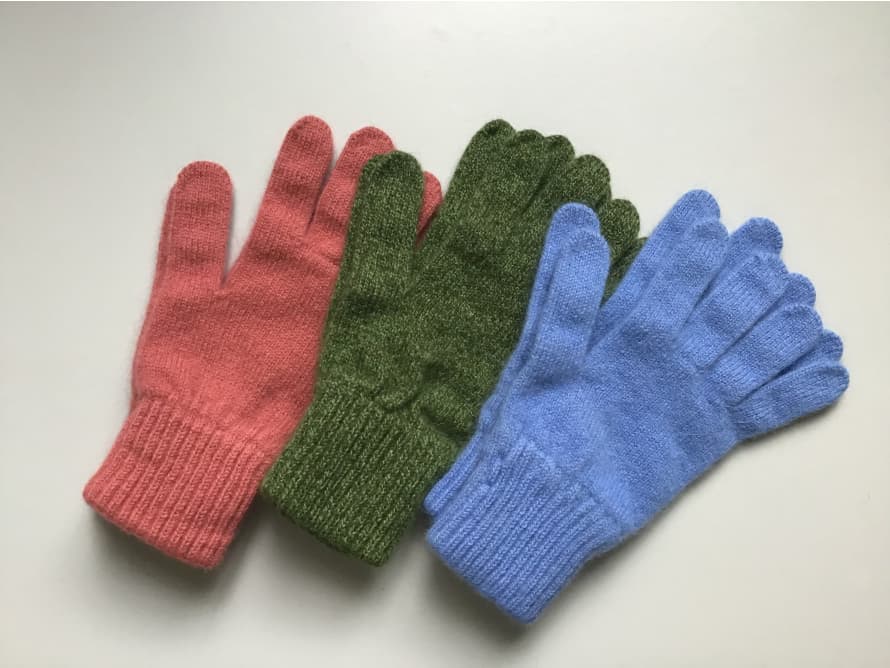 unbranded 75% Wool 25% Angora Women’s Gloves Made In Scotland