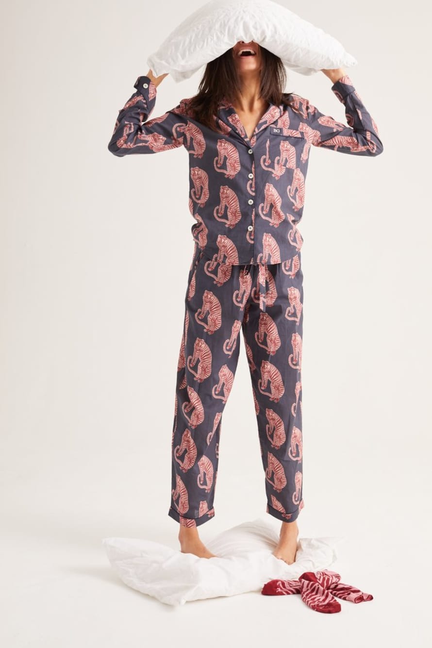 Desmond & Dempsey Sansindo Tiger Print Navy/Pink Pyjama