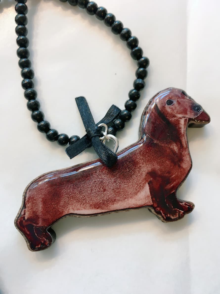 Escapulario Necklace Dachshund 