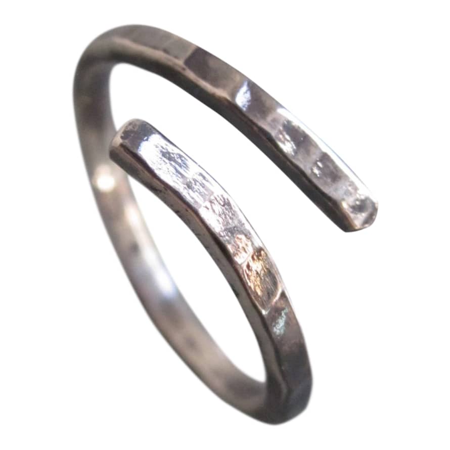 Window Dressing The Soul 925 Silver Hammered Twist Ring