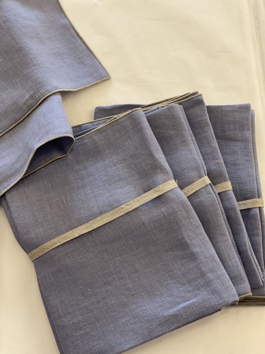 THE BROWNHOUSE INTERIORS Cornflower Blue Linen Napkin with Natural Trim 