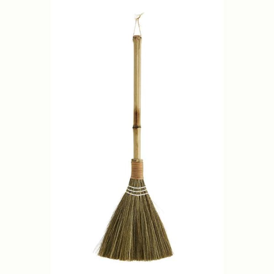 Madam Stoltz 70cm Straw Broom with Bamboo Handle