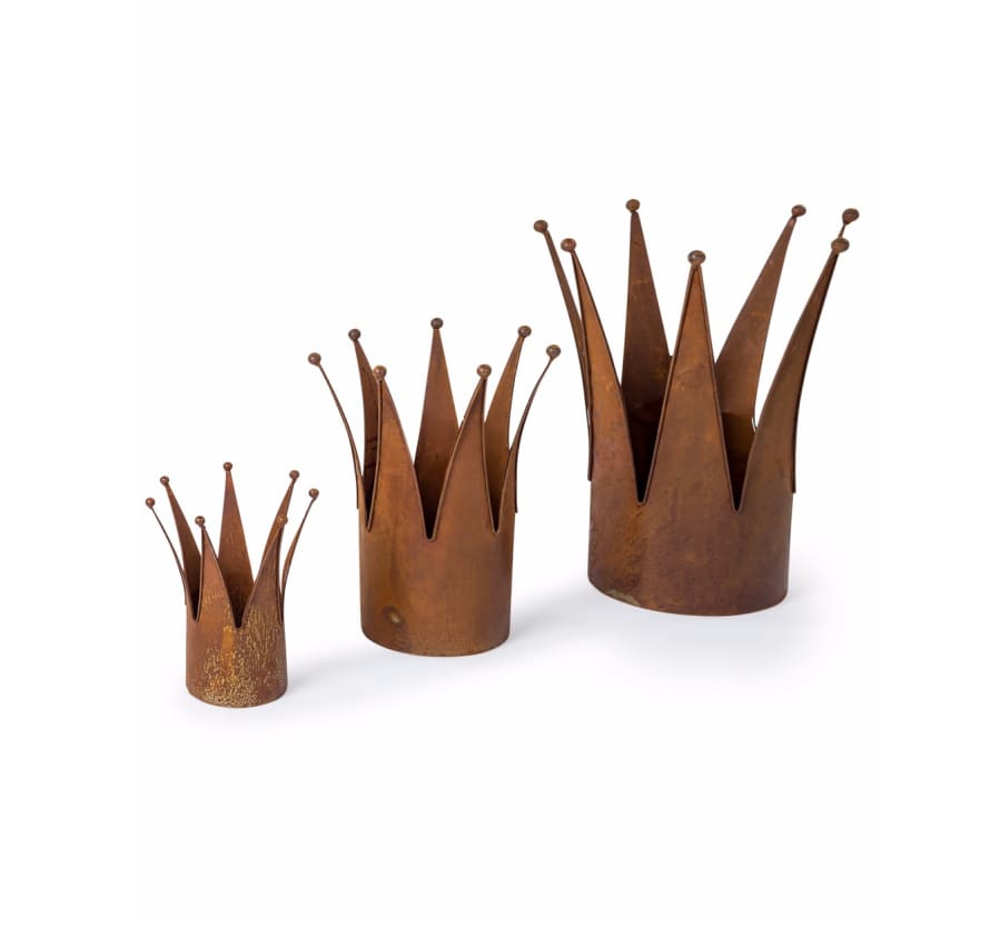 &Quirky Set Of 3 Rusted Crown Planters