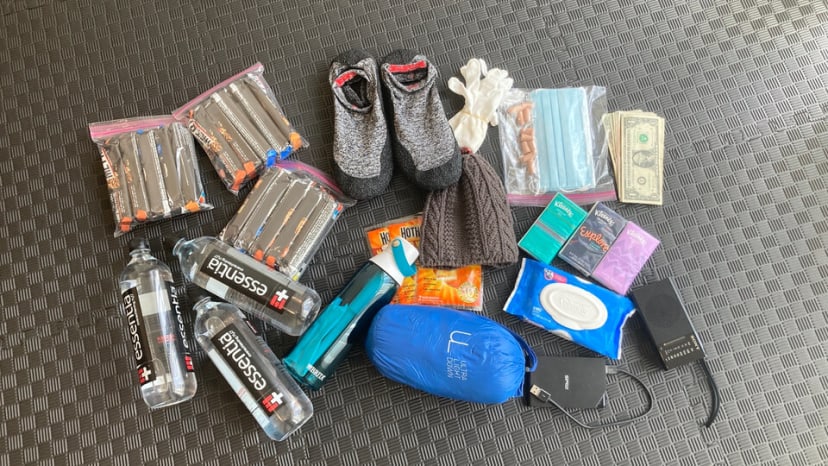 避難包物資