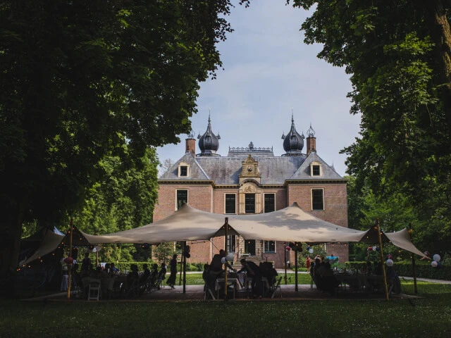 Stretchtent bruiloft bij Kasteel Oud-Poelgeest