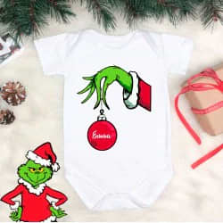 Grinch med julekugle - strygemærke
