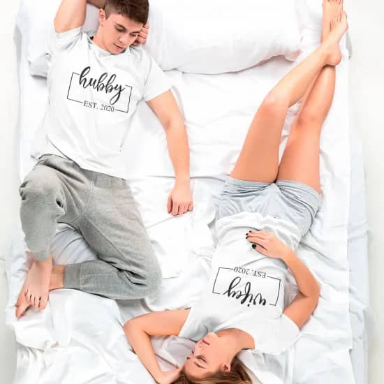 Wifey + hubby EST. (årstal) - strygemærke