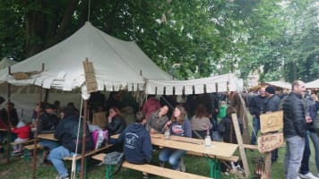 Working as a student at New Yellow Poppy SPRL