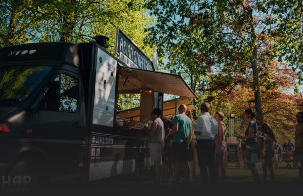 Working as a student at Mi! streetfood