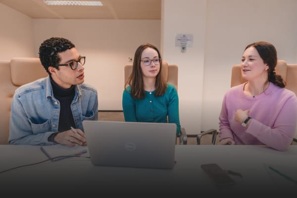 Werken als stagiair bij Travaillerpour.be / Werkenvoor.be
