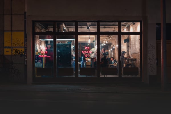 Werken als student bij Holy Smoke (Societe Fat & Curious srl)
