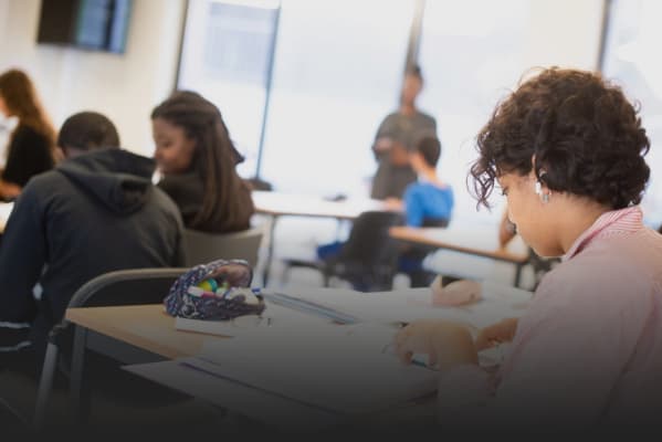 Werken als student bij Bravvo asbl
