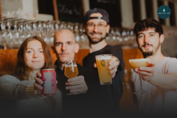 Travailler en tant que étudiant chez Brasserie Surrealiste