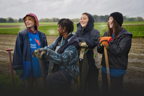 Travailler en tant que jeune diplômé chez Service Citoyen