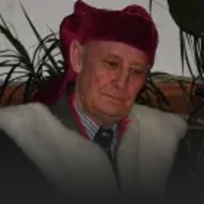 Travailler en tant que étudiant chez auteur littéraire, écrivain poète