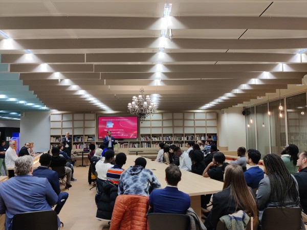 Belfius hiring now - workplace photo