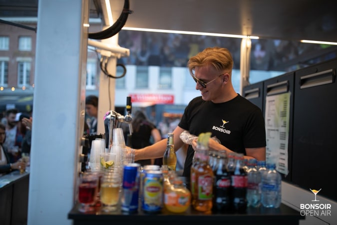 Flying Service & Kitchenstaff hiring now - workplace photo