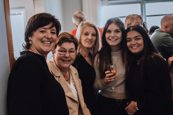 Join the team at IBGraf Business Solutions - HR picture 