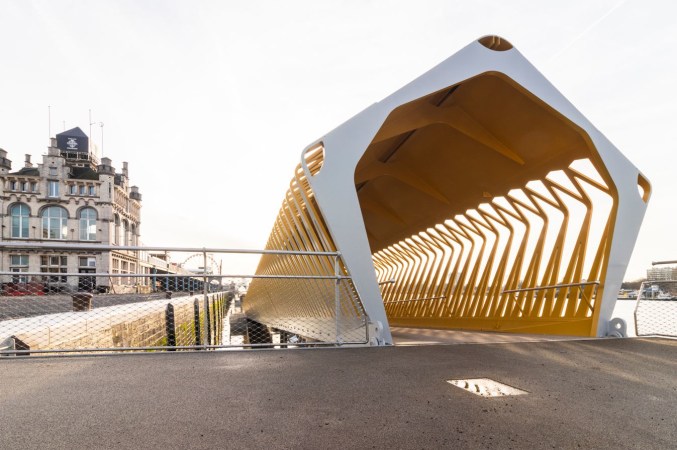 company image Artes Group 20