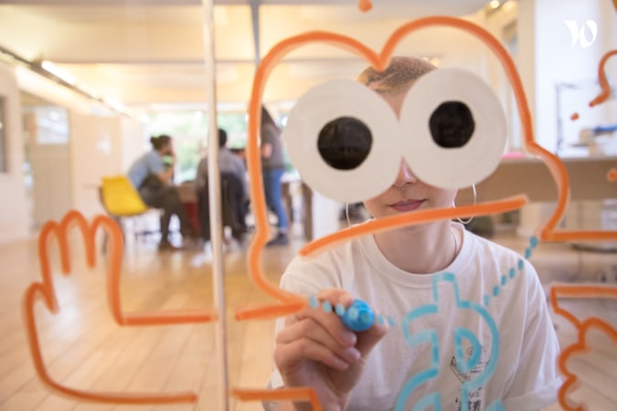 Cartoonbase  - HR picture 