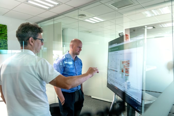 company image OMP 13