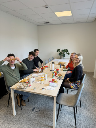 Explore jobs at Ooho - team picture