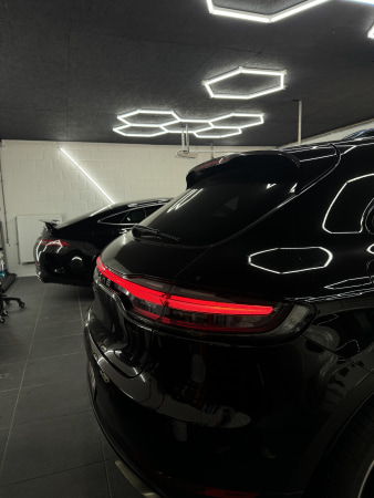 Sluit je aan bij het team van AMOTORS - HR foto 