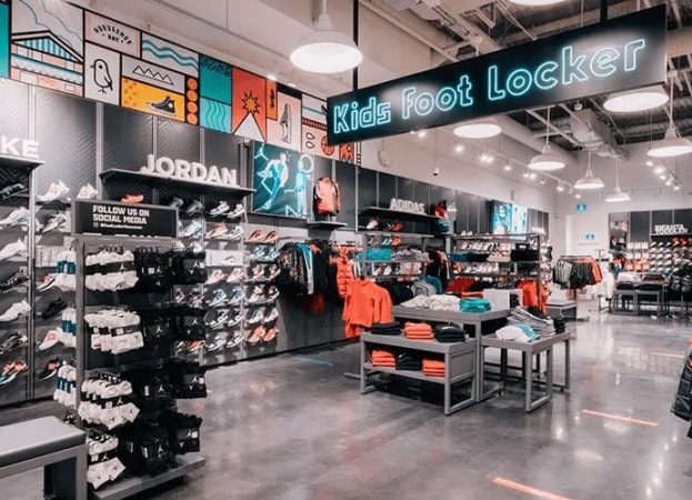 Working at Foot Locker - HR picture 
