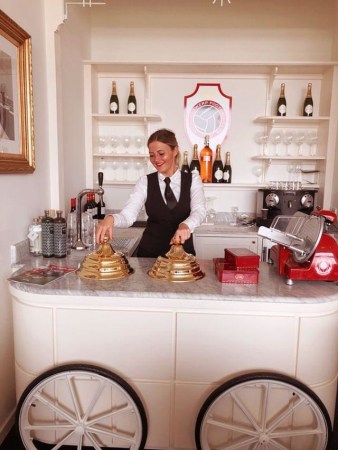 Working at Flying Service & Kitchenstaff - HR picture 