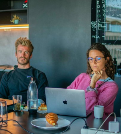 Carrières chez AJ Act Justly SRL - image HR