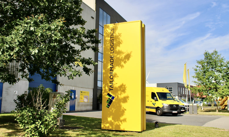 Explore jobs at Tailormade Logistics - team picture