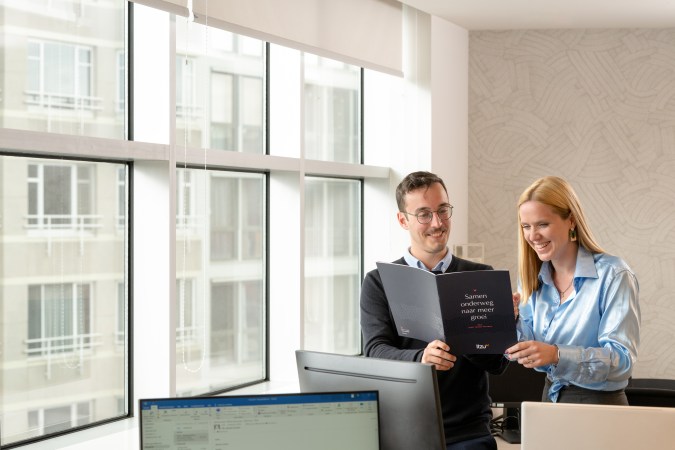 Working at Itzu Jobs - HR picture 