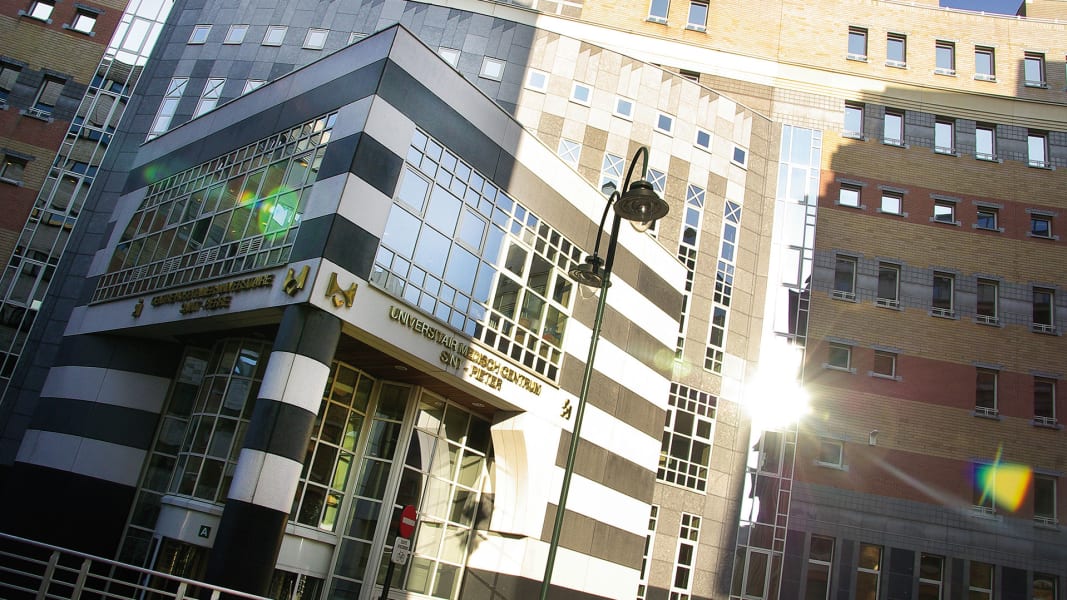 Working as an intern, student or young graduate at CHU Saint-Pierre | UMC Sint-Pieter