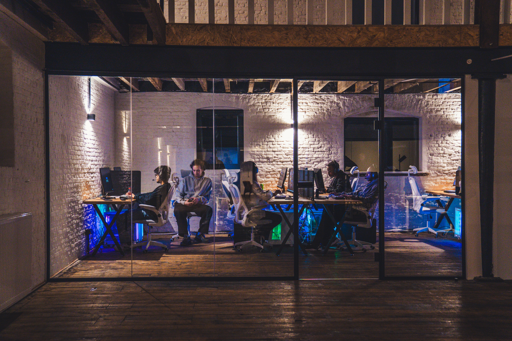 Working as an intern, student or young graduate at dothub