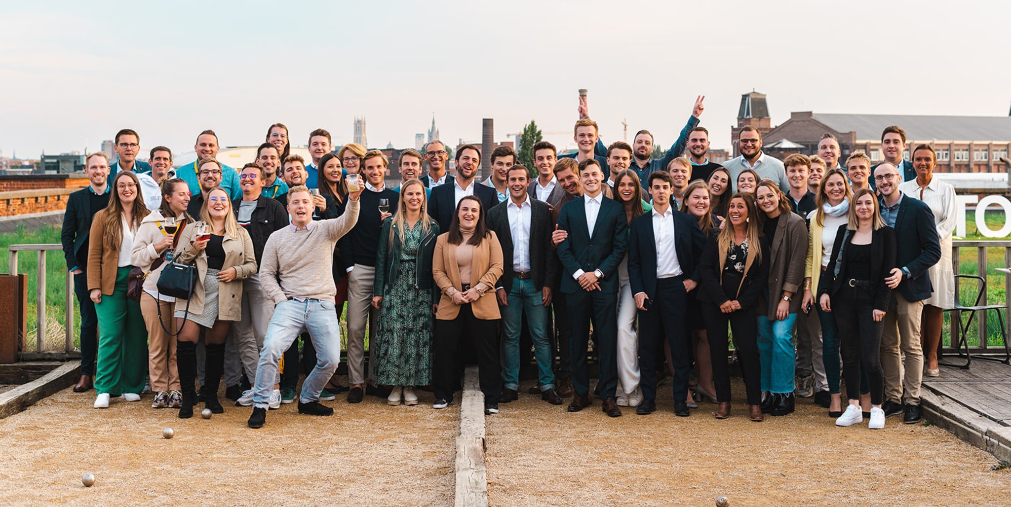 Working as an intern, student or young graduate at Unibricks