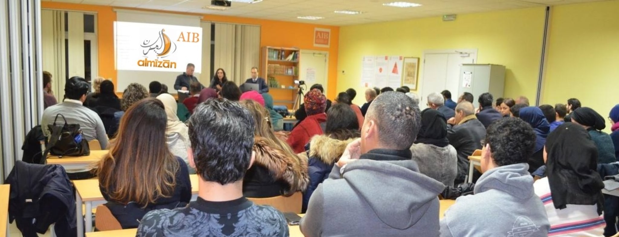 Travailler comme stagiaire, étudiant ou jeune diplômé chez almizan-AIB