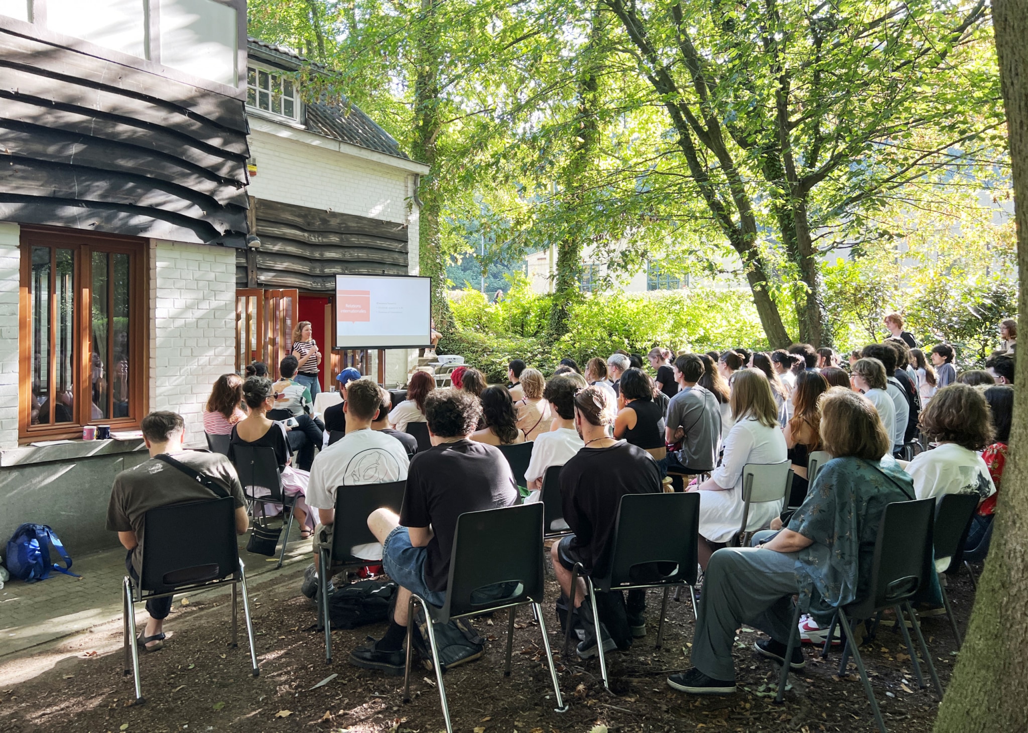 L'Ecole Supérieure des Arts de l'image  LE 75  banner