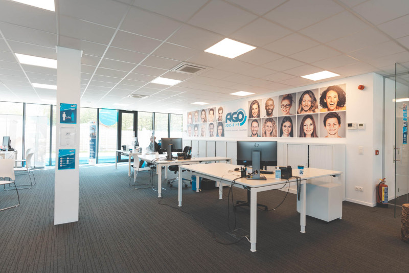 Inpakker NL-daguren-Hulsdonk - student job offer at AGO Jobs & HR