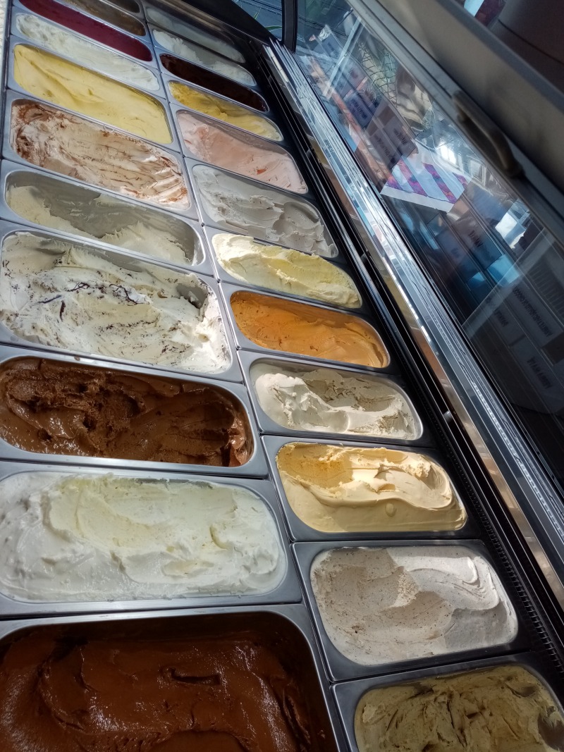 Service au comptoir dans un magasin de glaces - studentenjob bij Cones Brussels