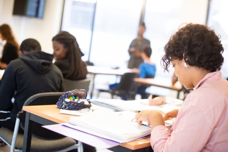 Bénévole en soutien scolaire pour élèves du secondaire - studentenjob bij Bravvo asbl