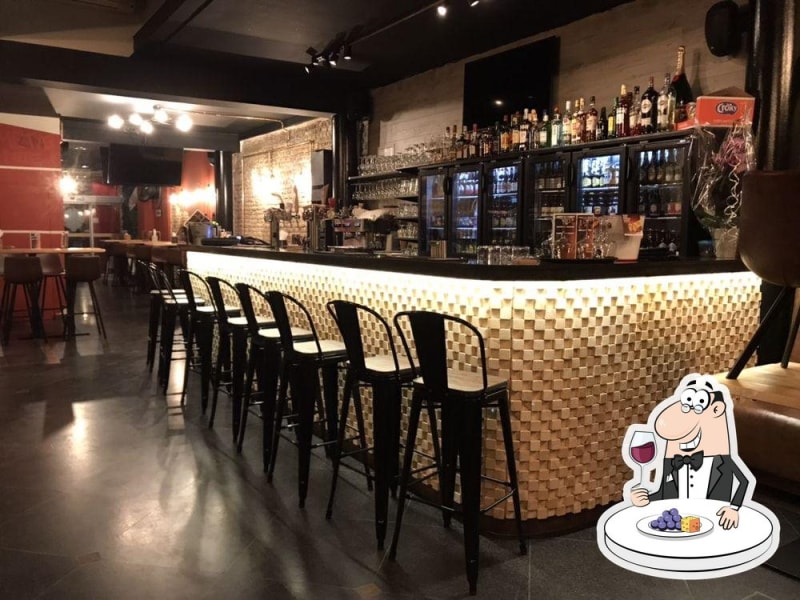 Serveu(se)r - student job offer at Le Melting Potes