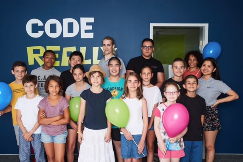 Recherche étudiants pour enseigner le codage informatique aux enfants - studentenjob bij Logiscool Waterloo