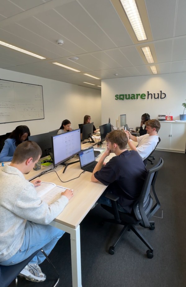 Rejoignez l'équipe à Squarehub - image HR