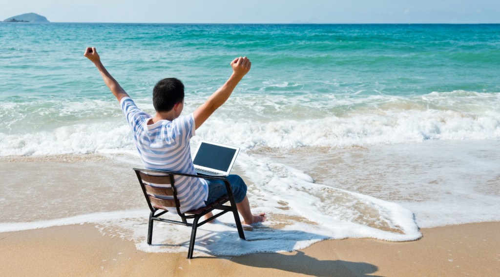 Need a Summer Job in 2025 ? Here's Where and How to Start Looking banner image